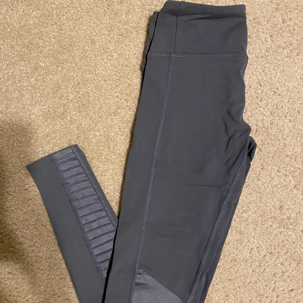 Alo Moto Leggings